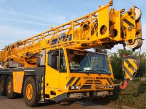 Kiểm Đinh Cần Trục Bánh Lốp